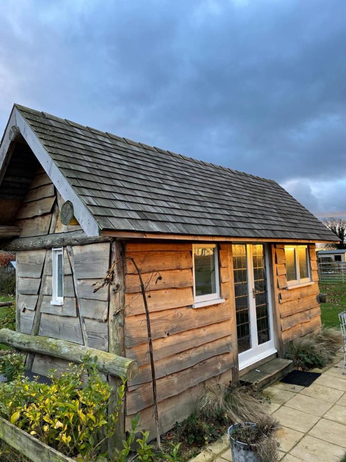 The Hat'S Hut Mixbury Экстерьер фото
